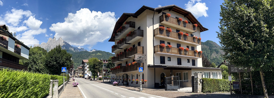 Albergo Dolomiti - Fiera di Primiero